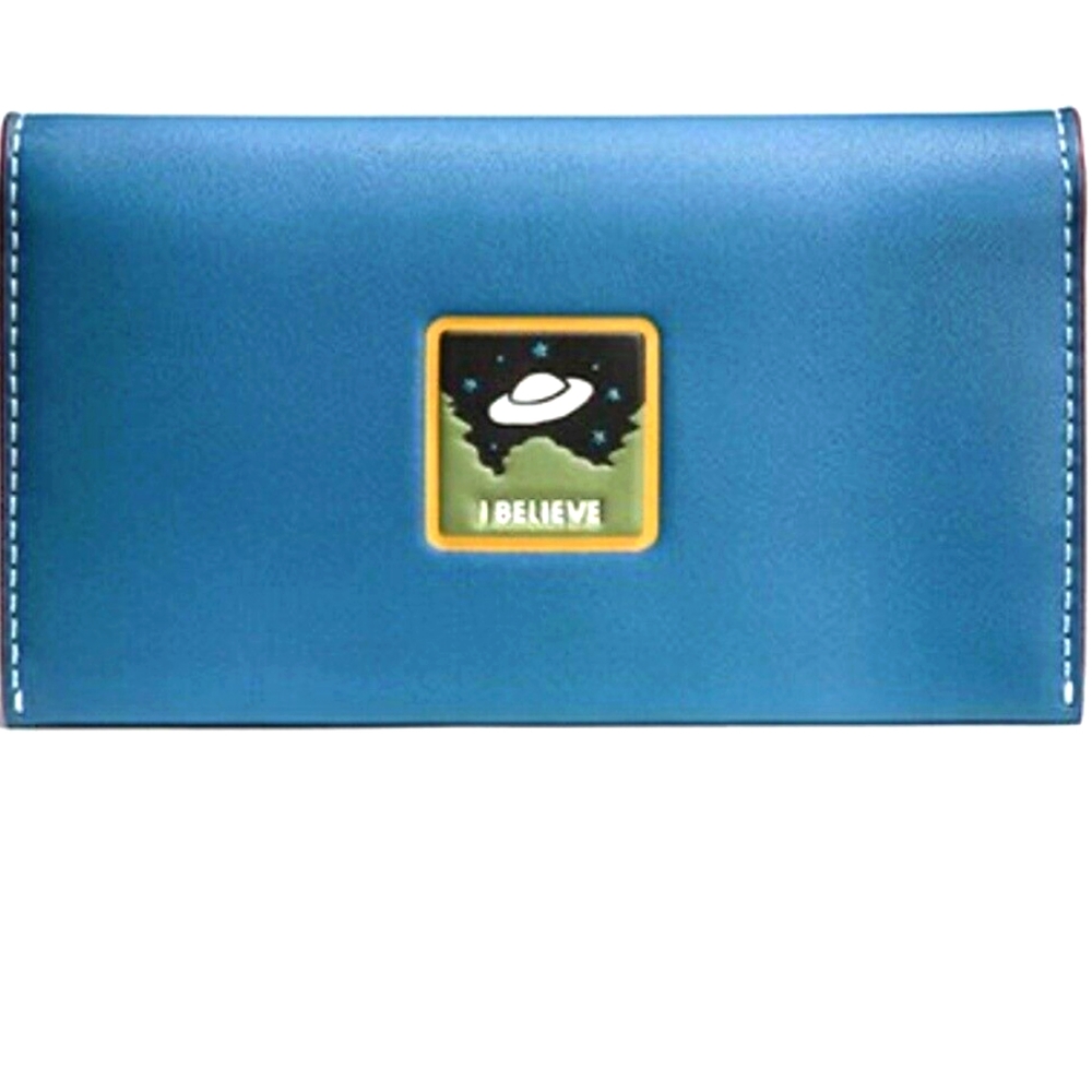 **ISO: LOOKING FOR THIS WALLET!!